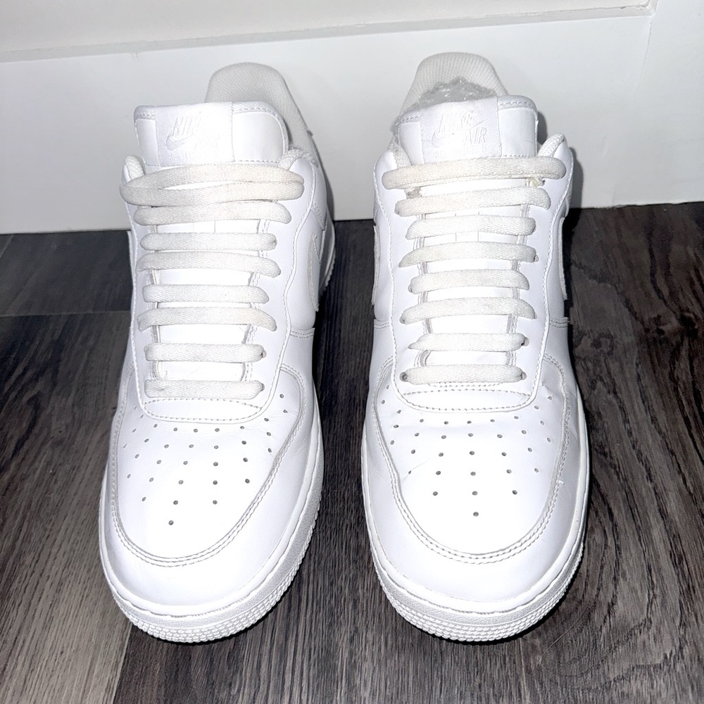 Nike Men's White Leather Sneakers - Classic Air Force Style